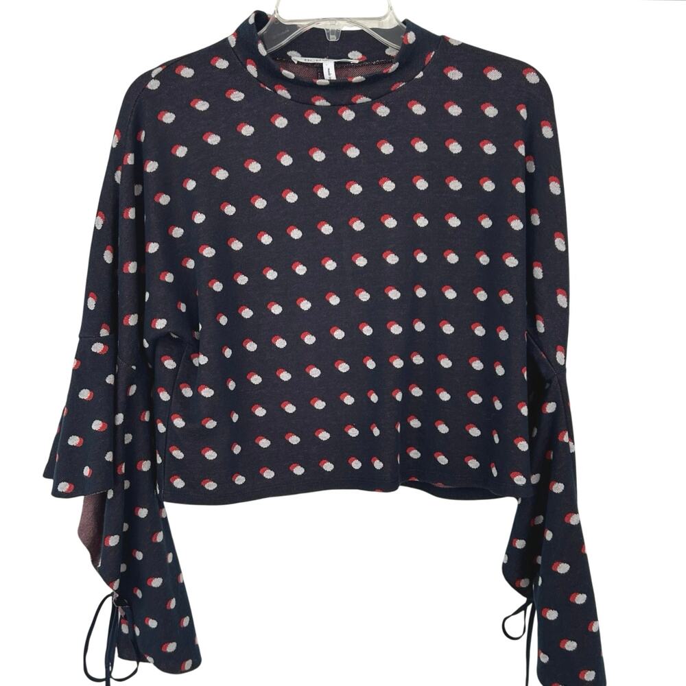 *2 for $30💋!
BCBG Women Cropped Flared Long Sleeve Knit Polka Dot Sweater